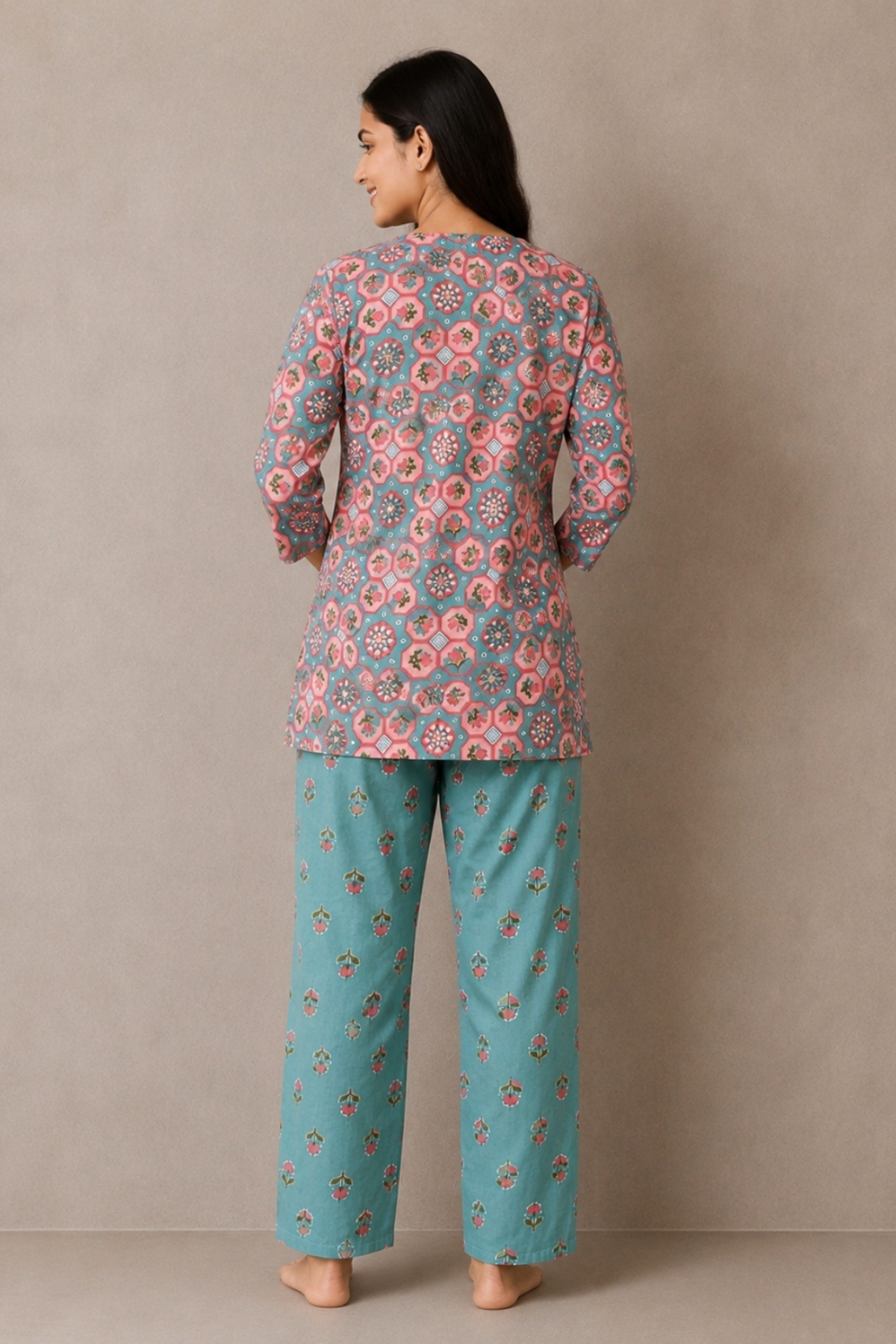 Teal pink octagonal medallion co-ord set back view - Gemini Nightwears